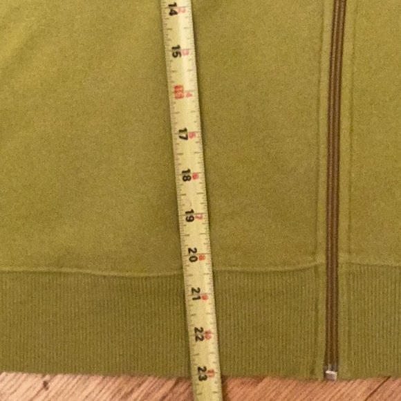 Calvin Klein hooded zip front sweatshirt, in everyone’s fave green color. - Picture 11 of 11